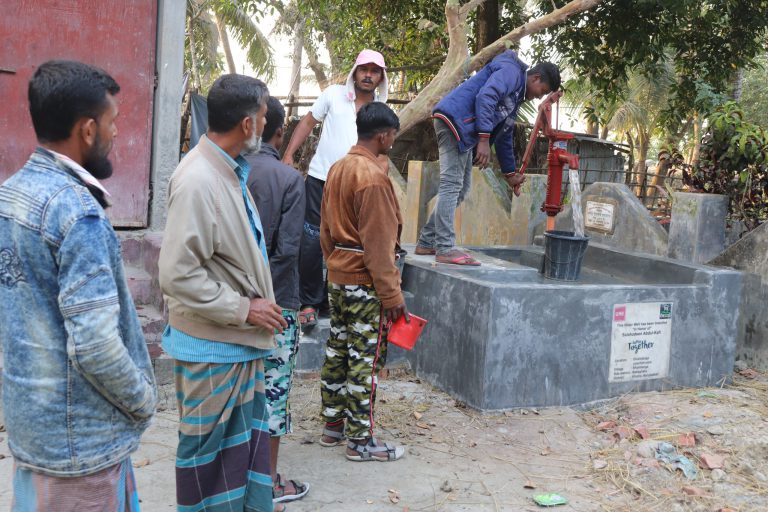 Water well donated by Salahodeen Abdul-Kafi (3)